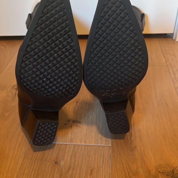 Black Leather high boots - Picture 3 of 4